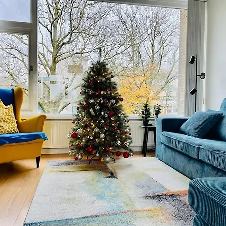 110m2 Modern With 2 Bedrooms! Apartamento