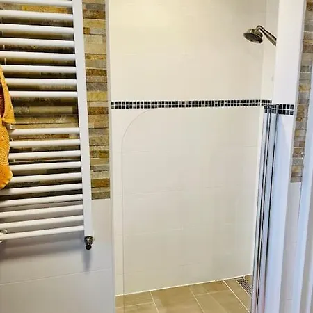 110m2 Modern With 2 Bedrooms!